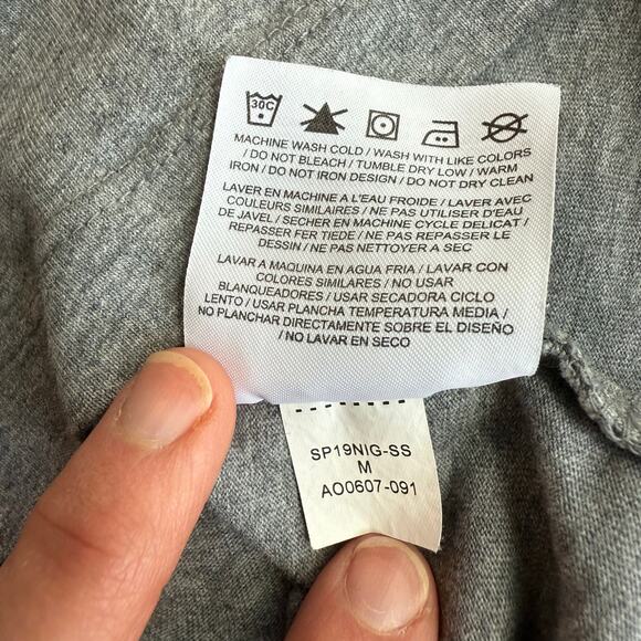 Air Jordan T-Shirt Men’s Medium Gray Jumpman Wings Logo Athletic Tee - Picture 6 of 8